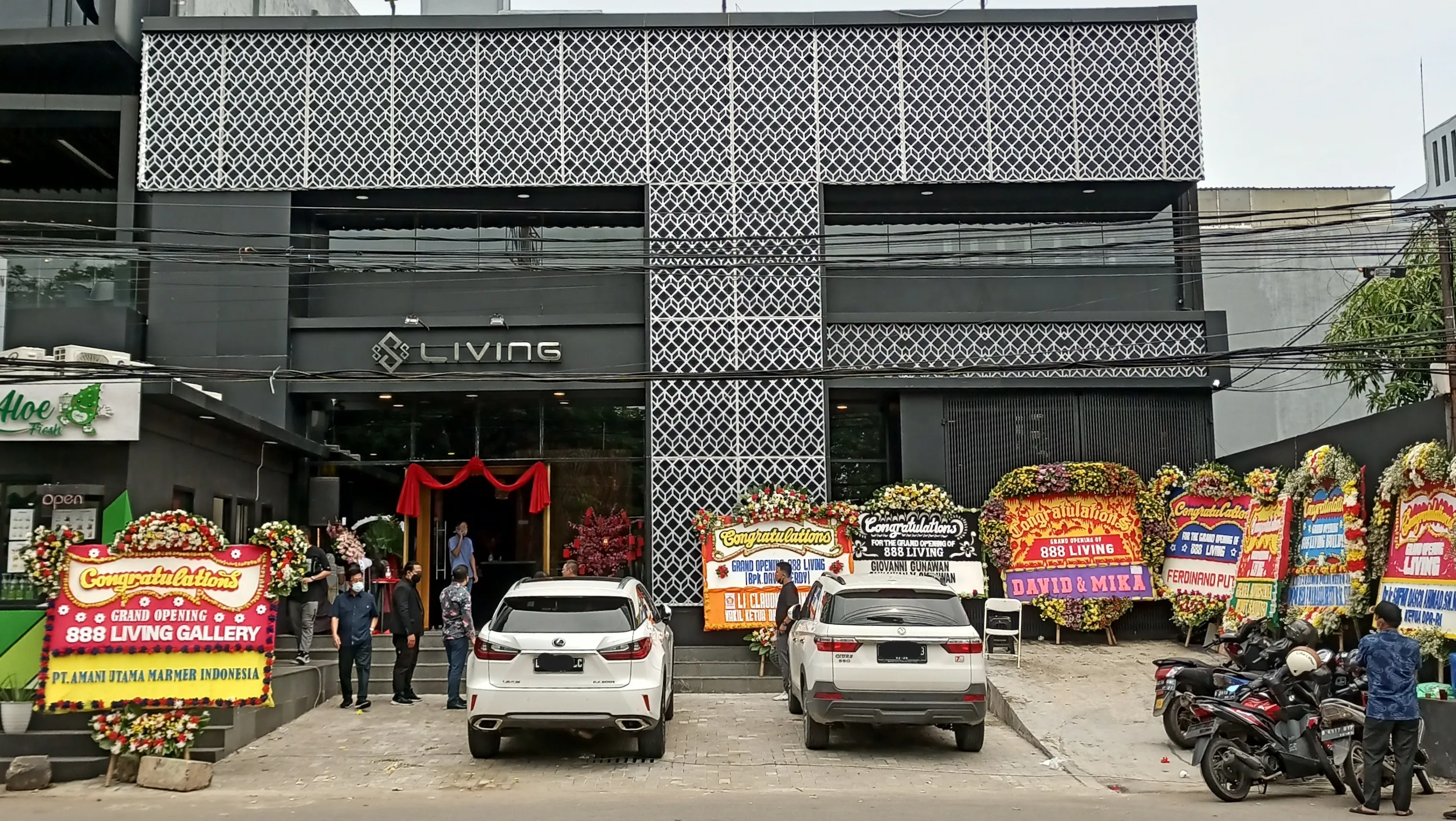 888Living Office